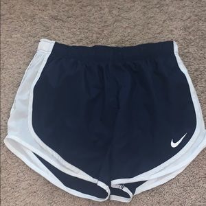 NWOT navy Nike shorts